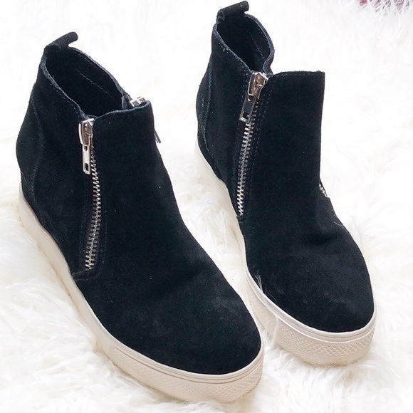 Steve Madden Shoes - Black suede Steve Madden wedge zip sz 8